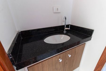 Apartamento para alugar com 37m², 2 quartos e sem vagaBanheiro