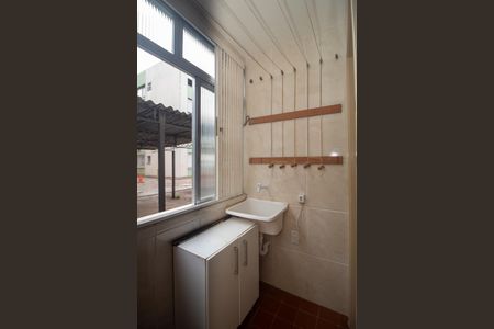 Apartamento à venda com 67m², 2 quartos e sem vagaÁrea de Serviço