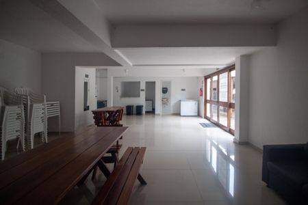 Apartamento à venda com 67m², 2 quartos e sem vagaÁrea comum - Salão de festas