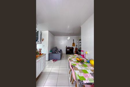 Casa à venda com 400m², 8 quartos e 6 vagasCozinha