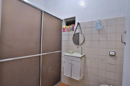 Casa à venda com 320m², 6 quartos e 2 vagas Casa à venda com 320m², 6 quartos e 2 vagasBanheiro