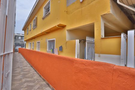 Casa à venda com 320m², 6 quartos e 2 vagas Casa à venda com 320m², 6 quartos e 2 vagasCorredor