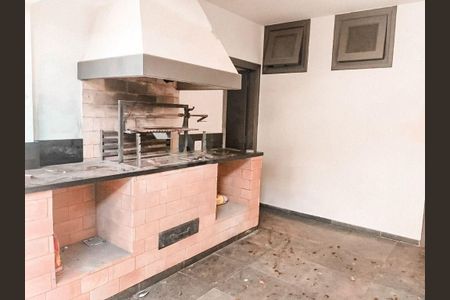 Casa à venda com 748m², 4 quartos e 8 vagas