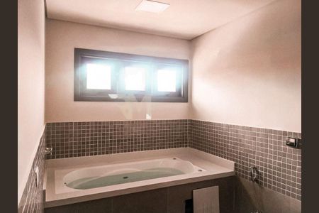 Casa à venda com 748m², 4 quartos e 8 vagas