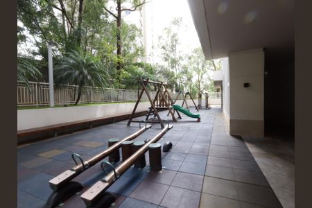 Apartamento à venda com 79m², 2 quartos e 1 vagaÁrea comum 