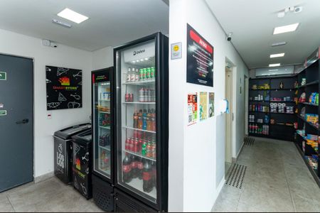 Apartamento para alugar com 34m², 2 quartos e sem vaga Apartamento para alugar com 34m², 2 quartos e sem vagaÁrea Comum - Minimercado