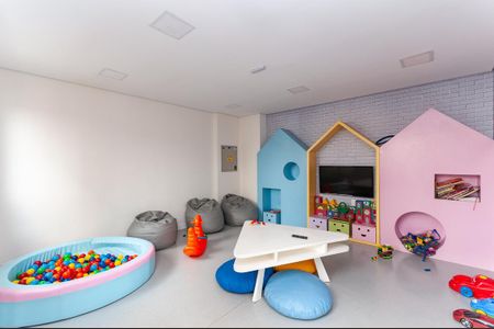 Apartamento para alugar com 34m², 2 quartos e sem vaga Apartamento para alugar com 34m², 2 quartos e sem vagaÁrea Comum - Brinquedoteca