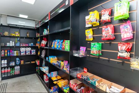 Apartamento para alugar com 34m², 2 quartos e sem vaga Apartamento para alugar com 34m², 2 quartos e sem vagaÁrea Comum - Minimercado
