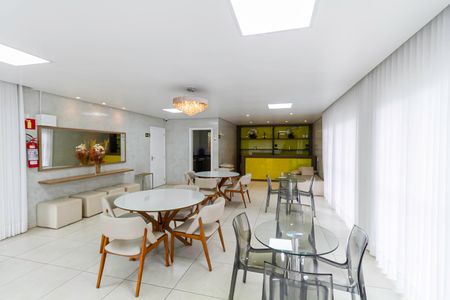 Apartamento à venda com 57m², 2 quartos e 1 vaga Apartamento à venda com 57m², 2 quartos e 1 vagaÁrea comum - Salão de Festas