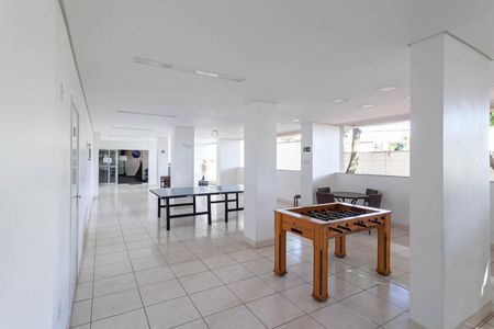 Apartamento à venda com 57m², 2 quartos e 1 vaga Apartamento à venda com 57m², 2 quartos e 1 vagaÁrea comum - Salão de Jogos