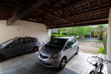 Casa de condomínio à venda com 230m², 3 quartos e 4 vagasGaragem