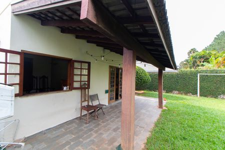 Casa de condomínio à venda com 230m², 3 quartos e 4 vagasÁrea Externa