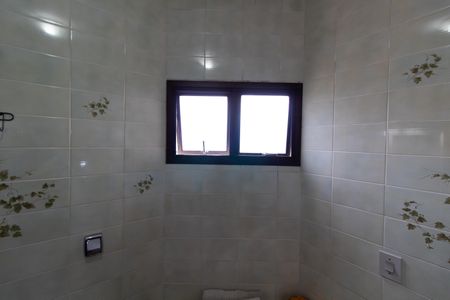 Casa de condomínio à venda com 230m², 3 quartos e 4 vagasBanheiro da Suíte