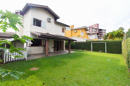 Casa de condomínio à venda com 230m², 3 quartos e 4 vagasÁrea Externa