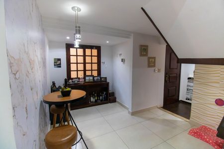 Casa para alugar com 500m², 5 quartos e 2 vagasHall