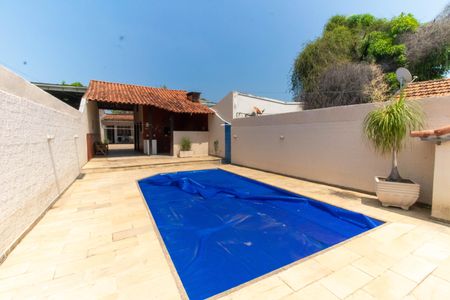 Casa para alugar com 500m², 5 quartos e 2 vagasÁrea externa