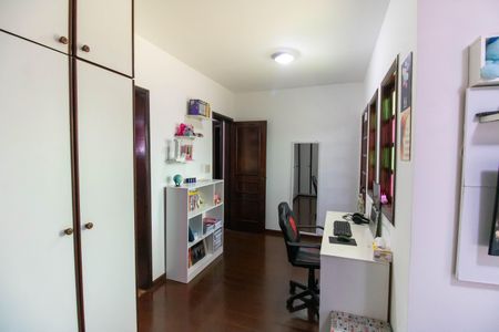 Casa para alugar com 500m², 5 quartos e 2 vagasSuíte 1