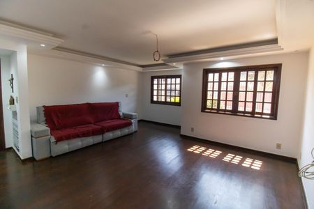 Casa para alugar com 500m², 5 quartos e 2 vagasSala