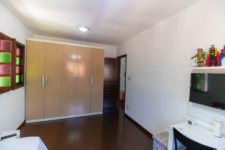 Casa para alugar com 500m², 5 quartos e 2 vagasQuarto 1