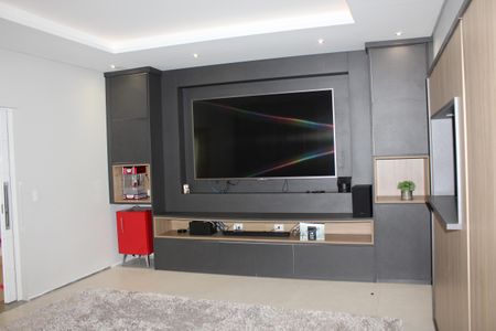 Casa de condomínio para alugar com 1000m², 4 quartos e 6 vagasSala 2