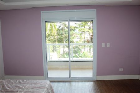 Casa de condomínio para alugar com 1000m², 4 quartos e 6 vagasSuíte 4