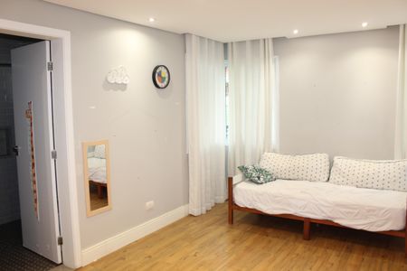 Casa de condomínio para alugar com 1000m², 4 quartos e 6 vagasSuíte 1