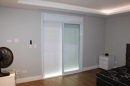 Casa de condomínio para alugar com 1000m², 4 quartos e 6 vagasSuíte 3