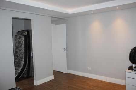 Casa de condomínio para alugar com 1000m², 4 quartos e 6 vagasSuíte 3