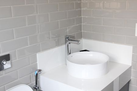 Casa de condomínio para alugar com 1000m², 4 quartos e 6 vagasBanheiro da Suíte 3