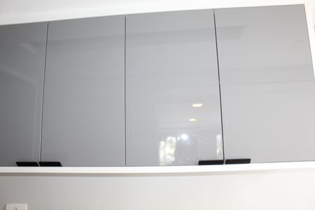 Casa de condomínio para alugar com 1000m², 4 quartos e 6 vagasLavanderia