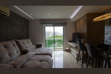 Apartamento para alugar com 99m², 2 quartos e 1 vaga Apartamento para alugar com 99m², 2 quartos e 1 vagaSala