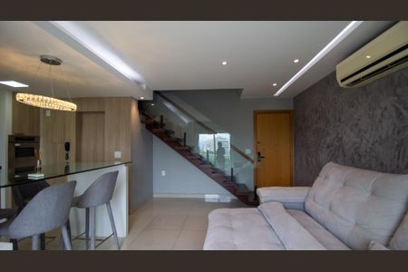 Apartamento para alugar com 99m², 2 quartos e 1 vaga Apartamento para alugar com 99m², 2 quartos e 1 vagaSala