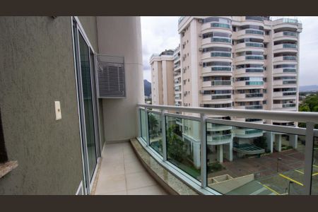Apartamento para alugar com 99m², 2 quartos e 1 vaga Apartamento para alugar com 99m², 2 quartos e 1 vagaVaranda