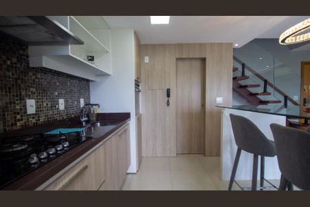 Apartamento para alugar com 99m², 2 quartos e 1 vaga Apartamento para alugar com 99m², 2 quartos e 1 vagaCozinha e Área de Serviço