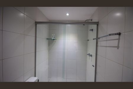 Apartamento para alugar com 99m², 2 quartos e 1 vaga Apartamento para alugar com 99m², 2 quartos e 1 vagaBanheiro da Suíte 1