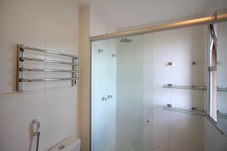 Apartamento à venda com 89m², 3 quartos e 2 vagasBanheiro da Suíte