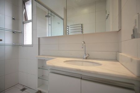 Apartamento à venda com 89m², 3 quartos e 2 vagasBanheiro da Suíte