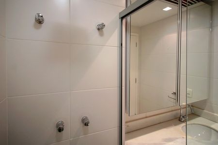 Apartamento à venda com 89m², 3 quartos e 2 vagasBanheiro