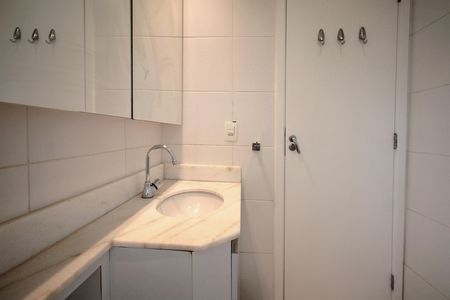 Apartamento à venda com 89m², 3 quartos e 2 vagasBanheiro da Suíte
