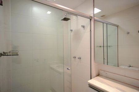 Apartamento à venda com 89m², 3 quartos e 2 vagasBanheiro