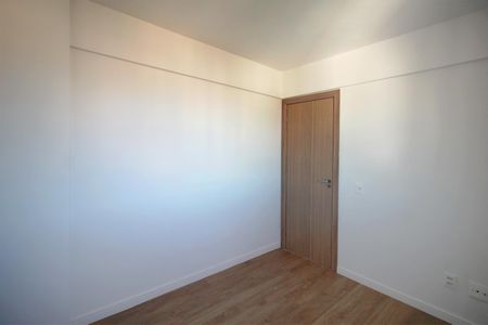 Apartamento à venda com 71m², 3 quartos e 2 vagasQuarto 3