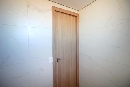 Apartamento à venda com 71m², 3 quartos e 2 vagasBanheiro