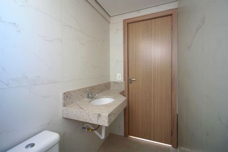 Apartamento à venda com 71m², 3 quartos e 2 vagasBanheiro