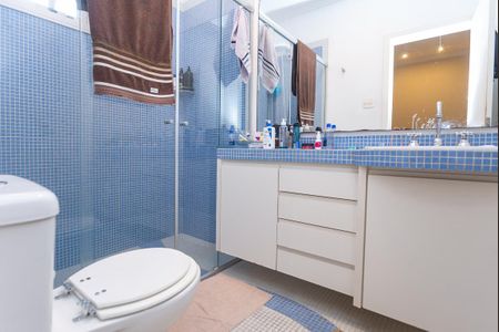 Casa à venda com 214m², 5 quartos e 4 vagas Casa à venda com 214m², 5 quartos e 4 vagasBanheiro Social