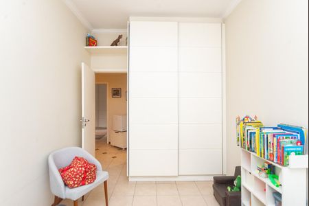 Casa à venda com 214m², 5 quartos e 4 vagas Casa à venda com 214m², 5 quartos e 4 vagasQuarto 3