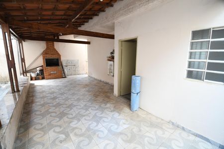 Casa à venda com 253m², 3 quartos e 3 vagasChurrasqueira