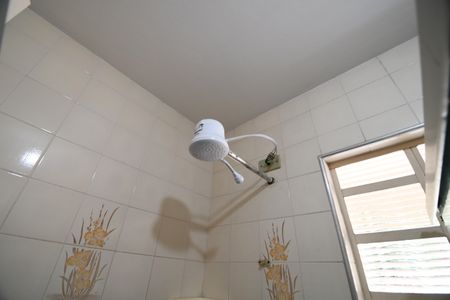 Casa à venda com 253m², 3 quartos e 3 vagasBanheiro 2