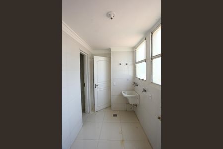 Apartamento para alugar com 183m², 4 quartos e 4 vagas Apartamento para alugar com 183m², 4 quartos e 4 vagasÁrea de Serviço