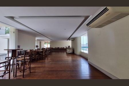Apartamento para alugar com 183m², 4 quartos e 4 vagas Apartamento para alugar com 183m², 4 quartos e 4 vagasÁrea comum - Salão de festas