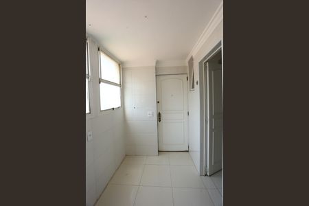 Apartamento para alugar com 183m², 4 quartos e 4 vagas Apartamento para alugar com 183m², 4 quartos e 4 vagasÁrea de Serviço